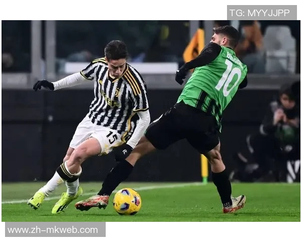 萨索洛主场迎战那不勒斯争夺意甲积分榜关键战役